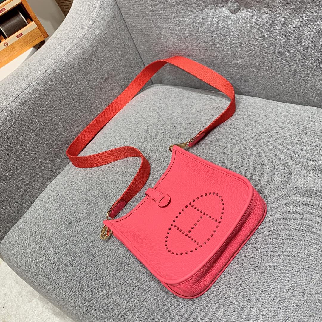 에르메스 미니 에블린16 립스틱 핑크 금장 끌레망스 가죽